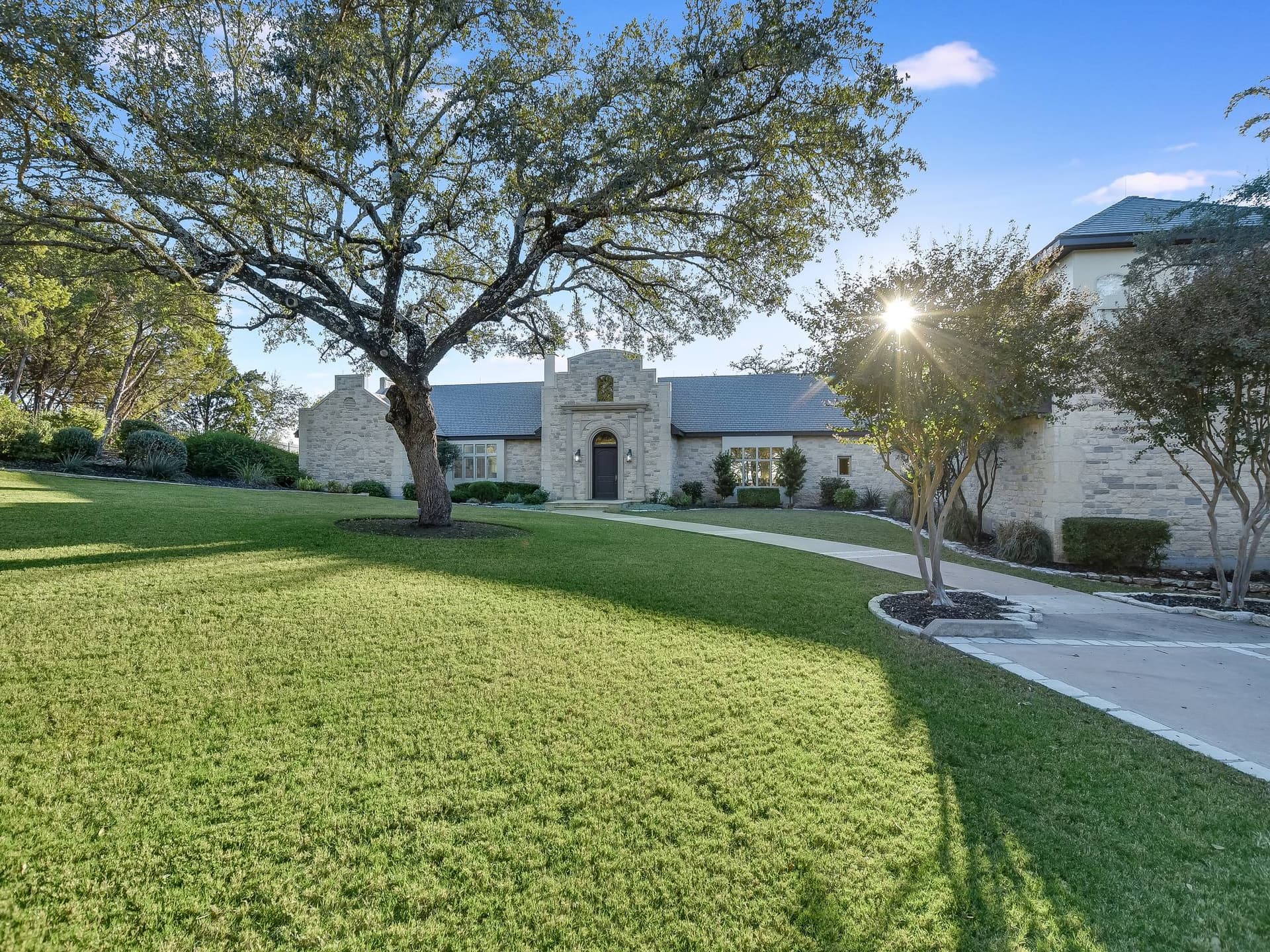 Lakeview on Lake Austin - Image 2