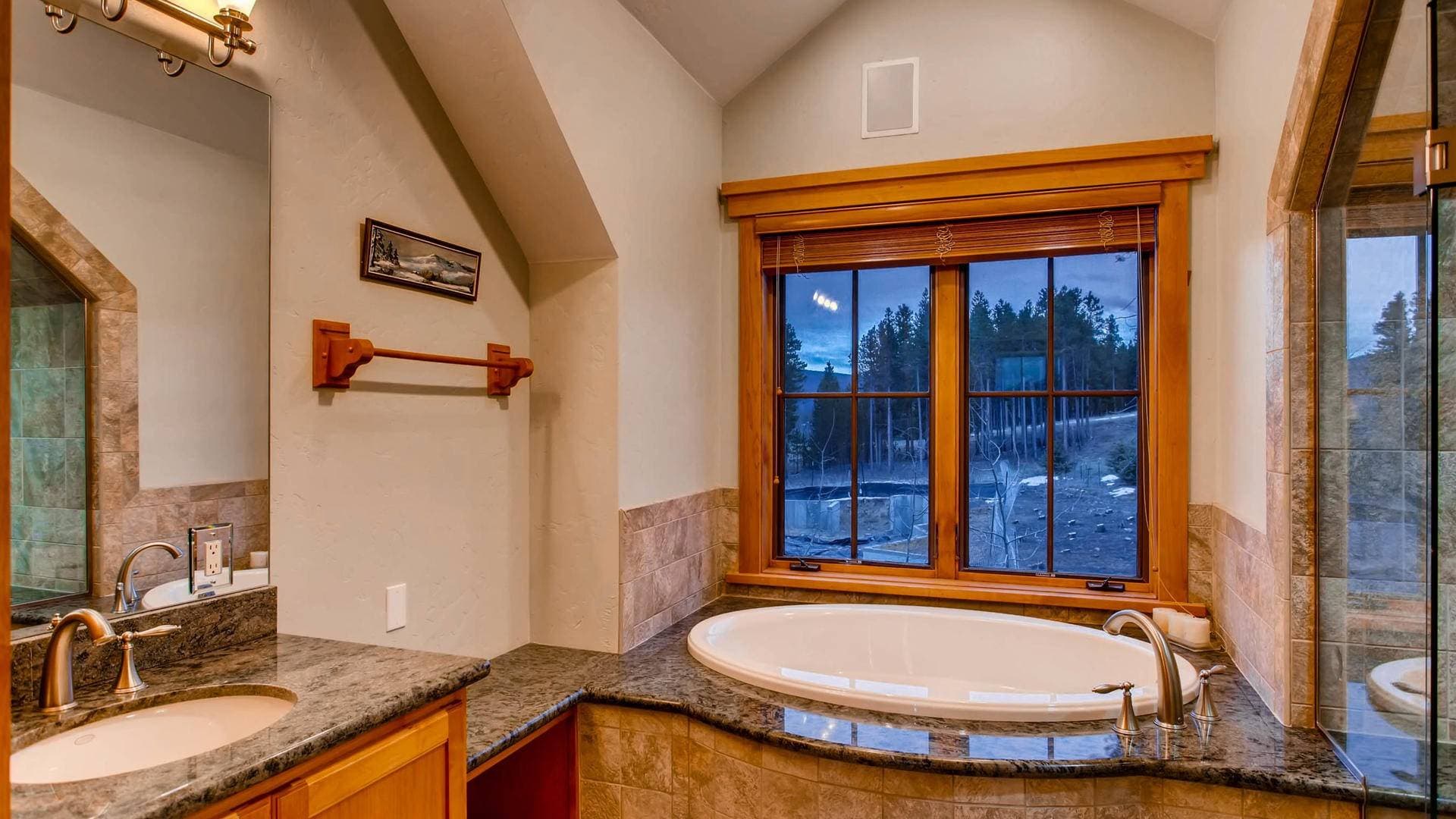 Timber Trail Lodge - Image 23