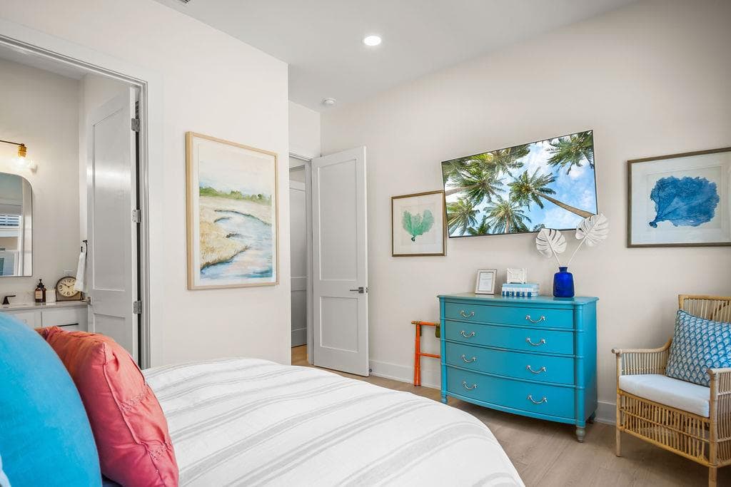 Out of Office - Image 30