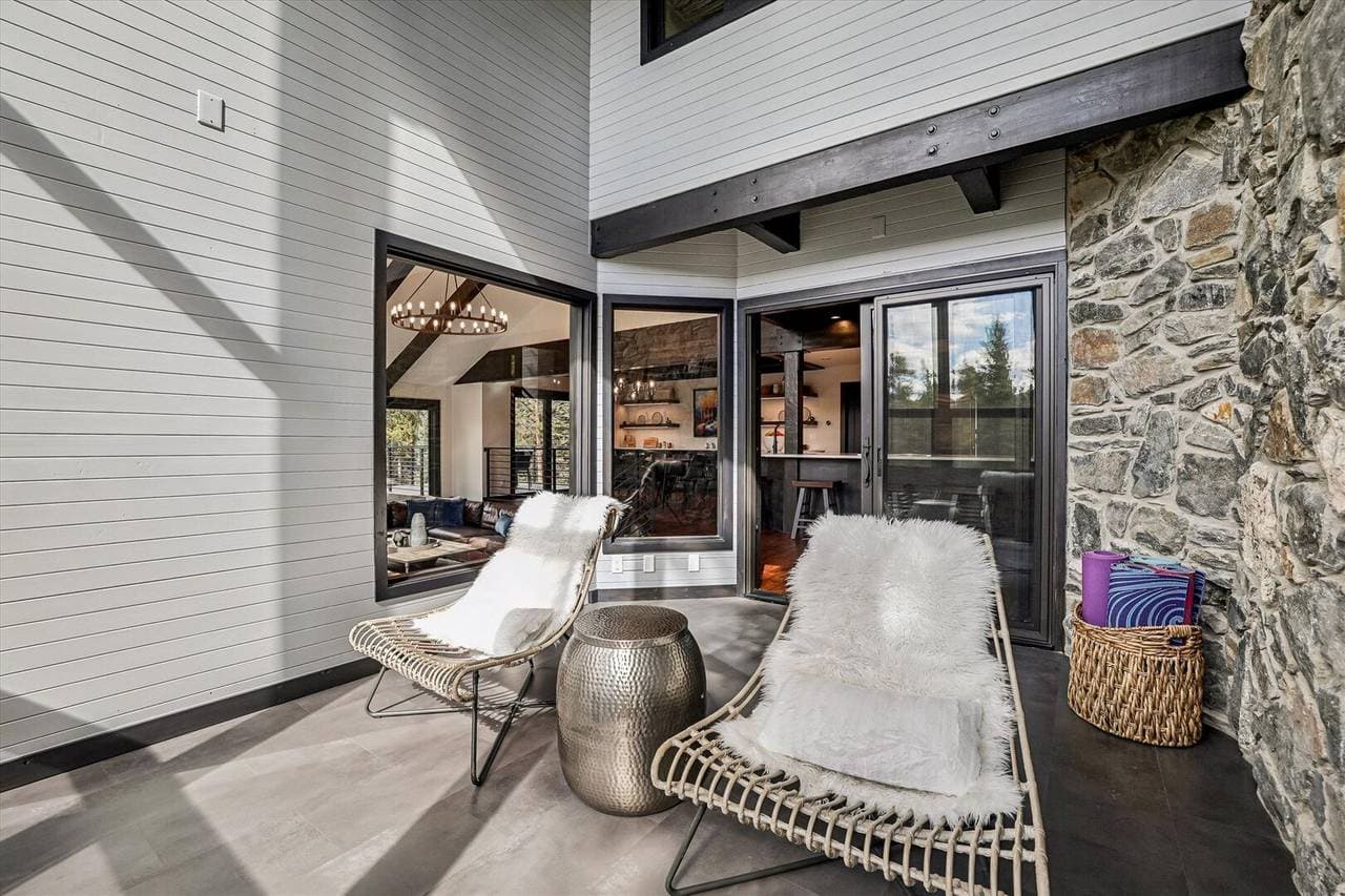 Summit Solitude Estate - Image 11