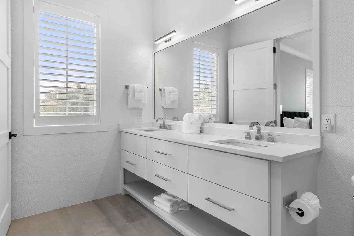 Stay Salty - Image 22