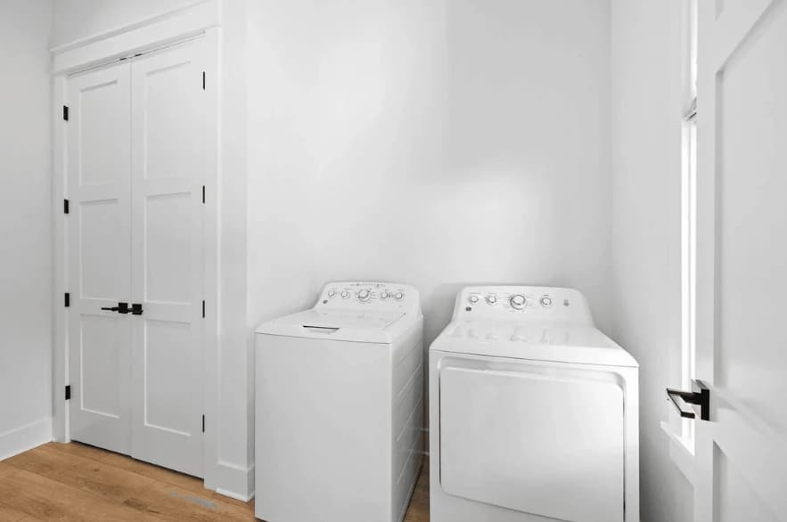 Juan Fine Day - Image 25