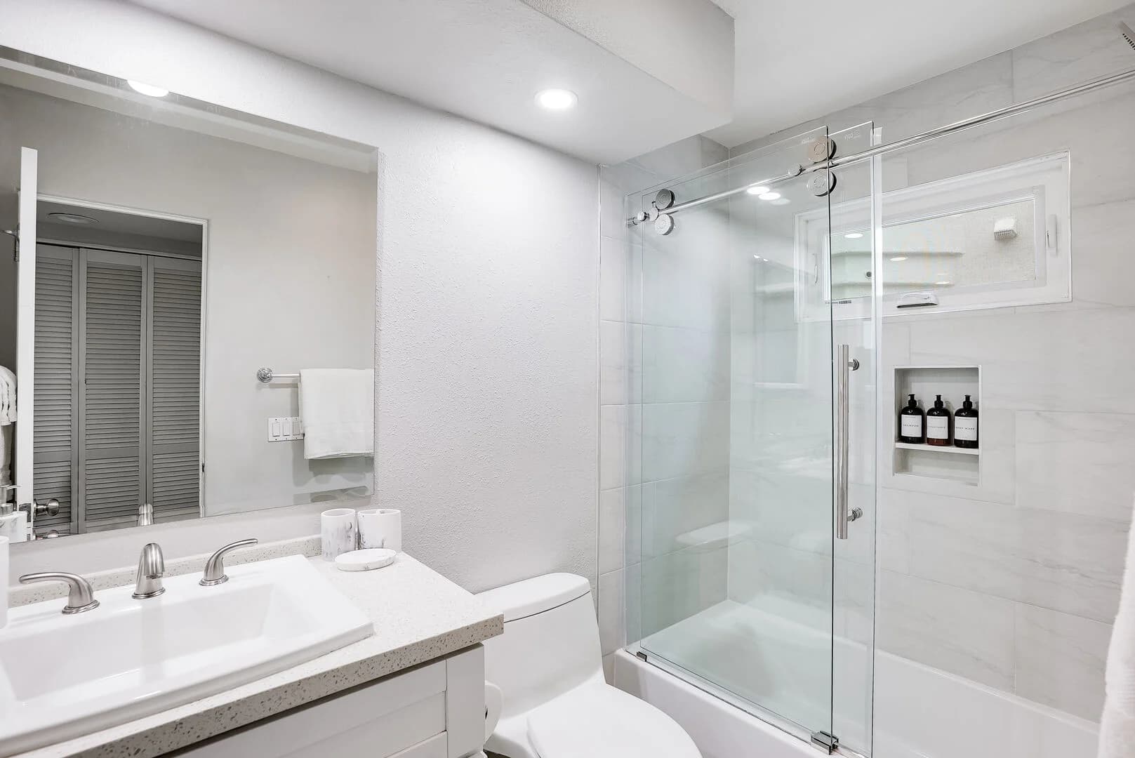 Oceanfront Palm House - Image 19