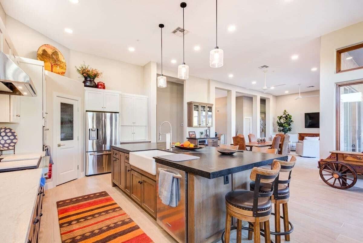 Luxury Scottsdale Retreat - Image 6