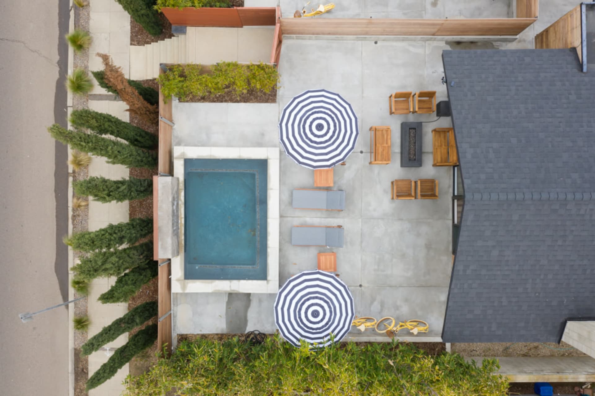 Hamilton I & II - Image 28