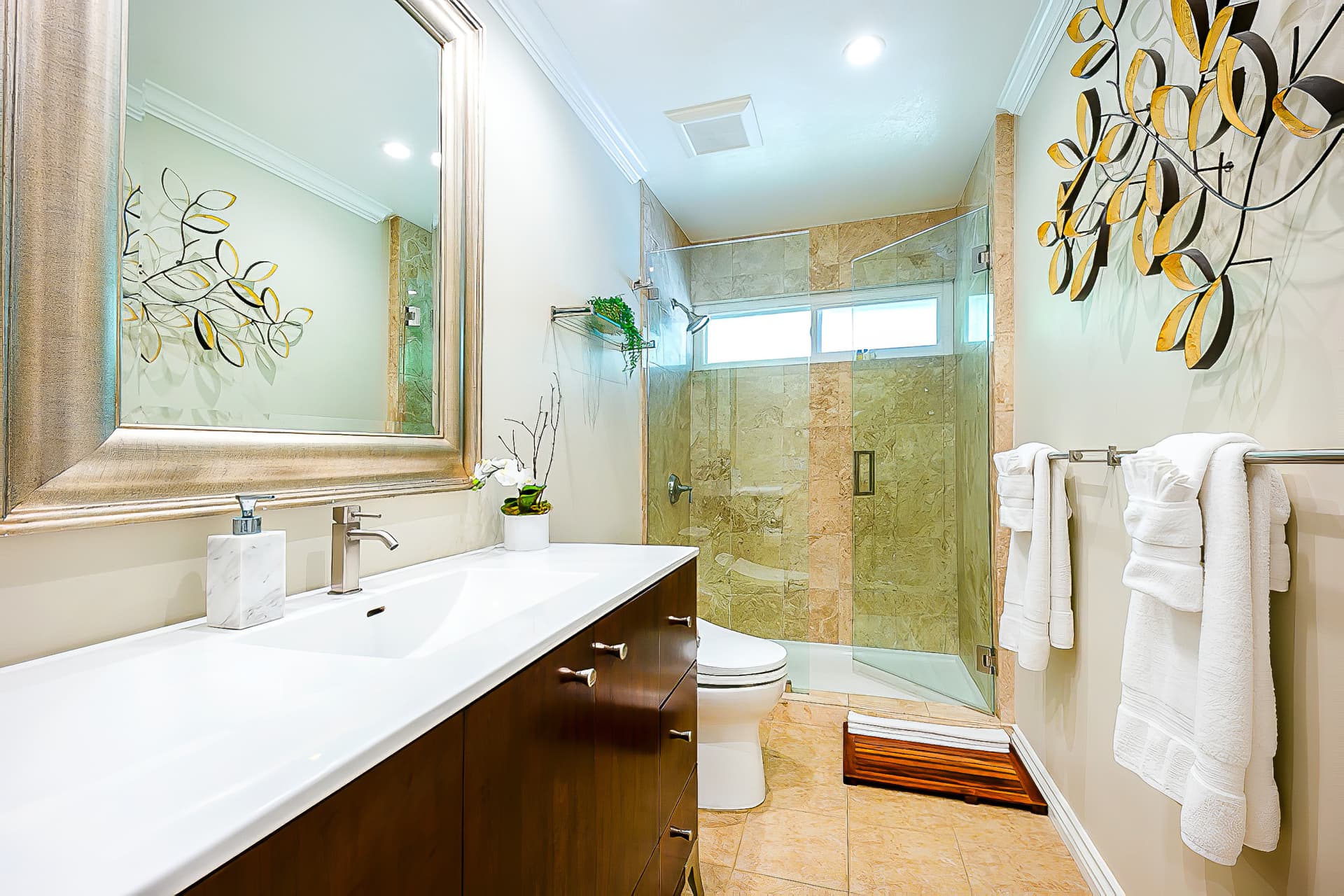 Scenic Retreat House - Image 29