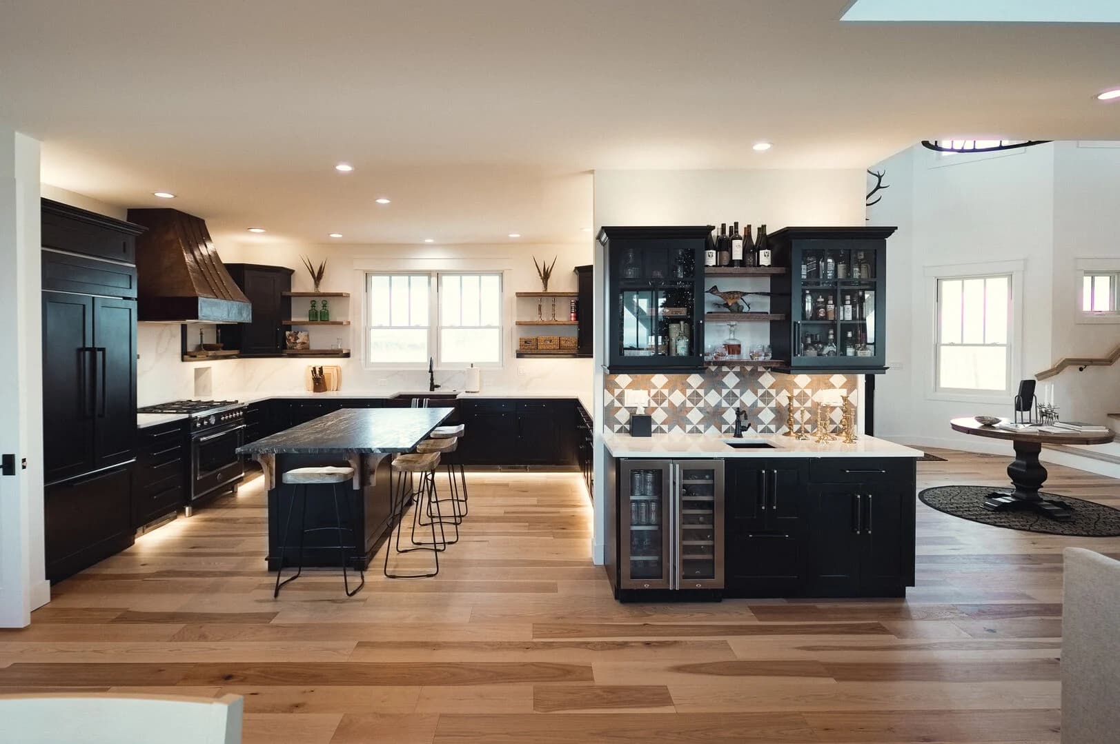 Ann Riley Farmhouse - Image 5