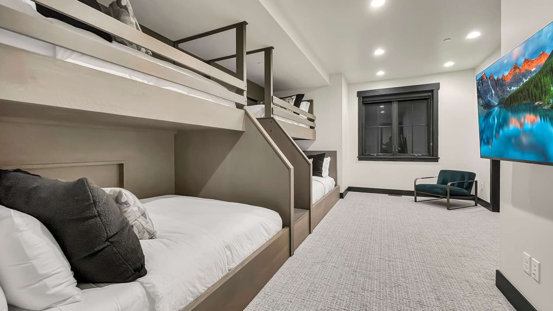 Grande Vistas Estate - Image 67