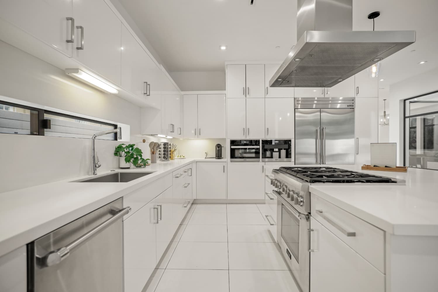 Crescent Heights - Image 7