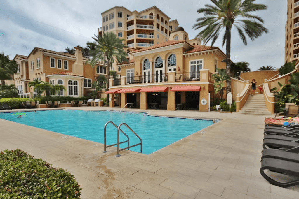 Belle Harbor Charm - Image 2