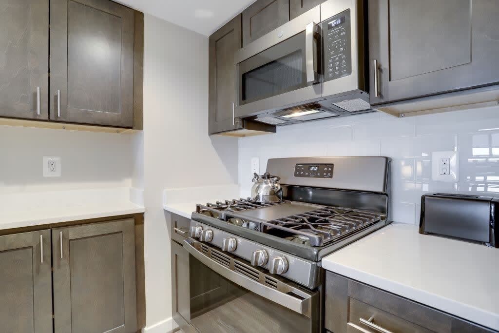 Courtland Towers - Image 8