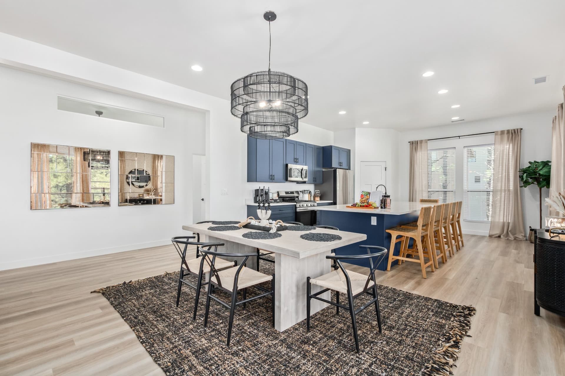 Le Cabin Noir - Image 5