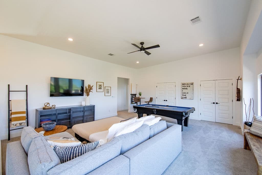 Southside of Heaven Home - Image 26