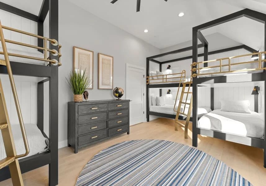 Circle Hollow - Image 32