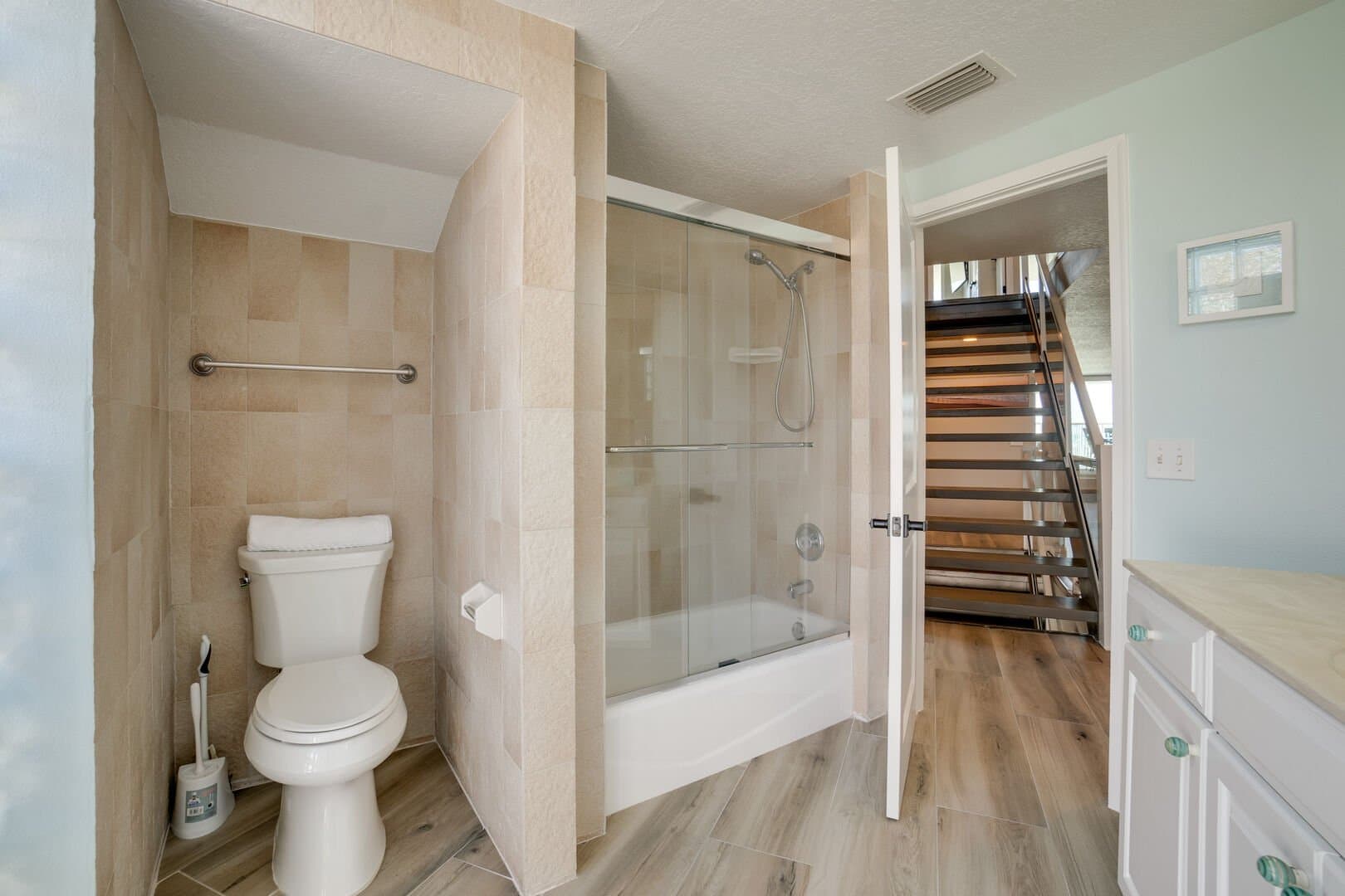 Bean Point Retreat - Image 32