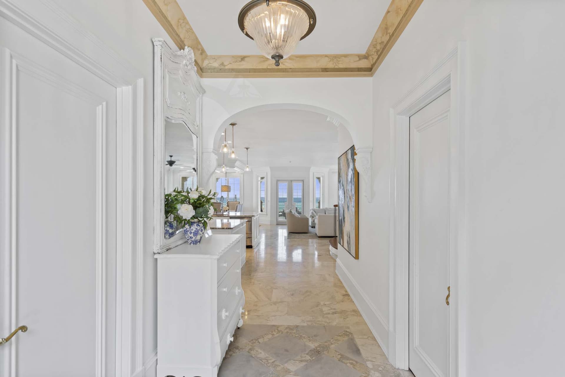 Kings View Manor - Image 10