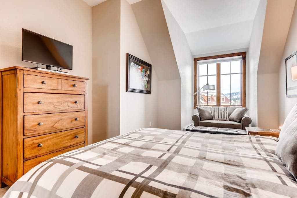 Main Street Condo #3401 - Image 14