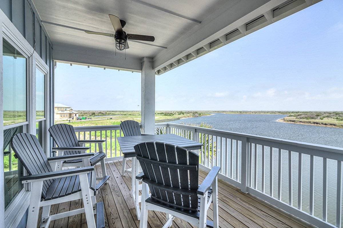 Nauti Captain - Image 37