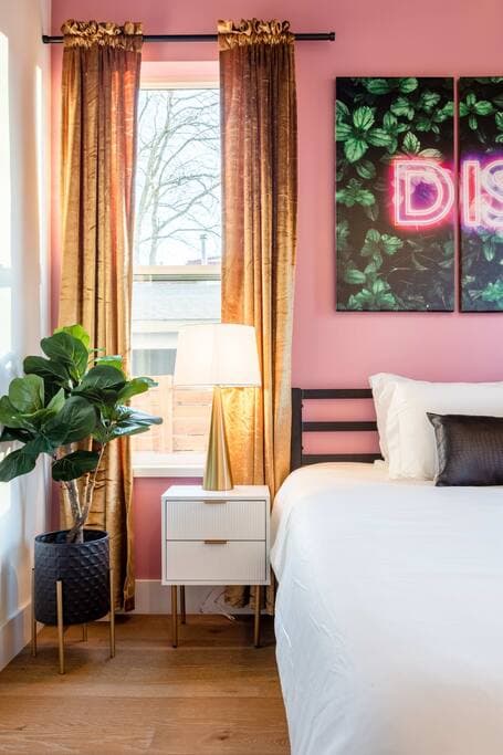 Fun at South 1st Street - Image 31