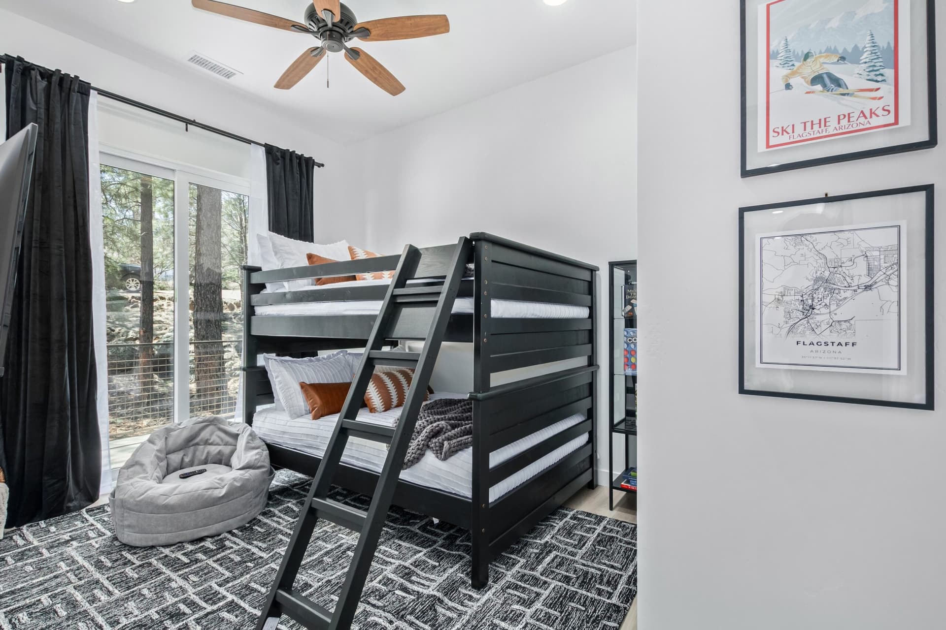 Le Cabin Noir - Image 26