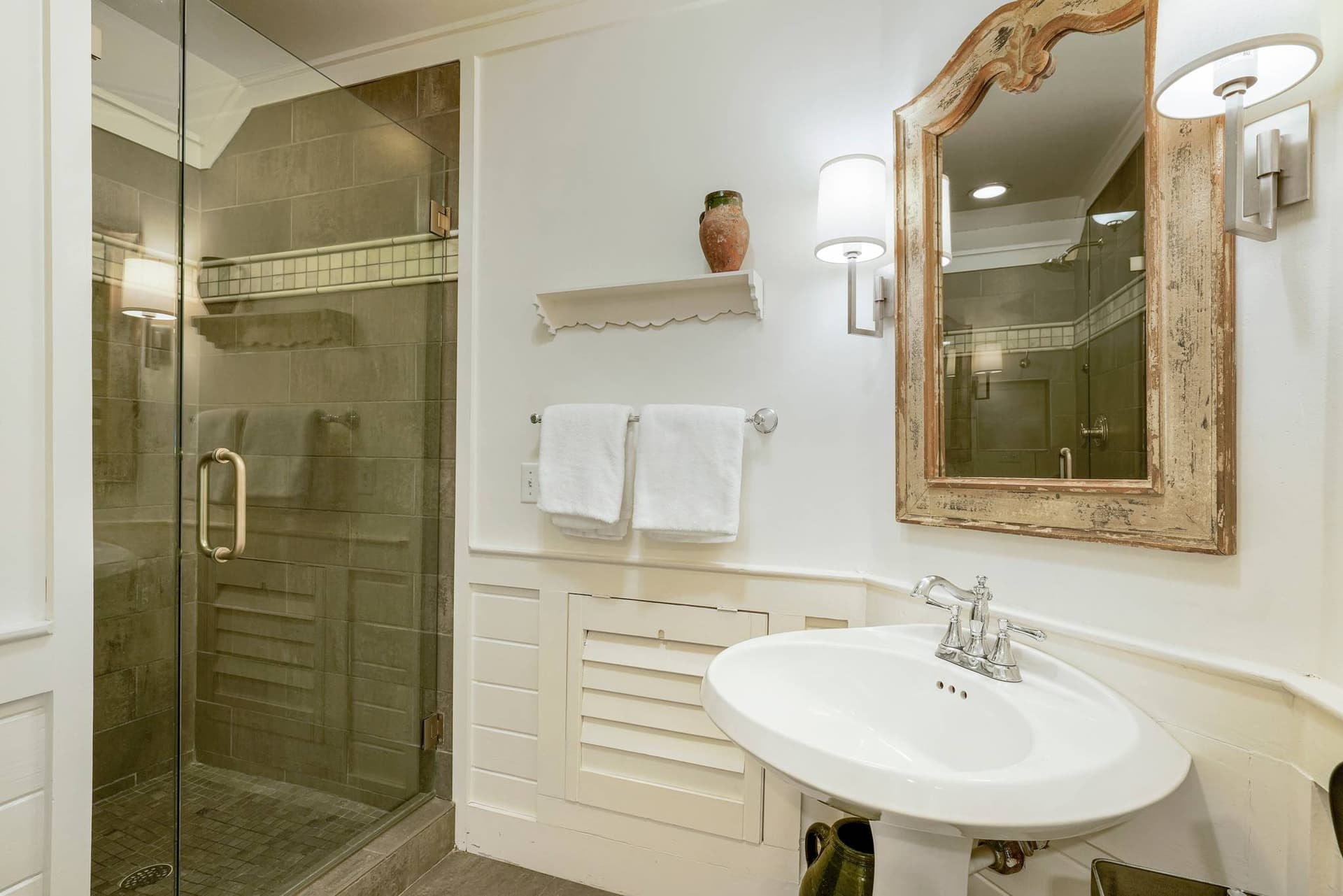 Southern Exposure - Image 18