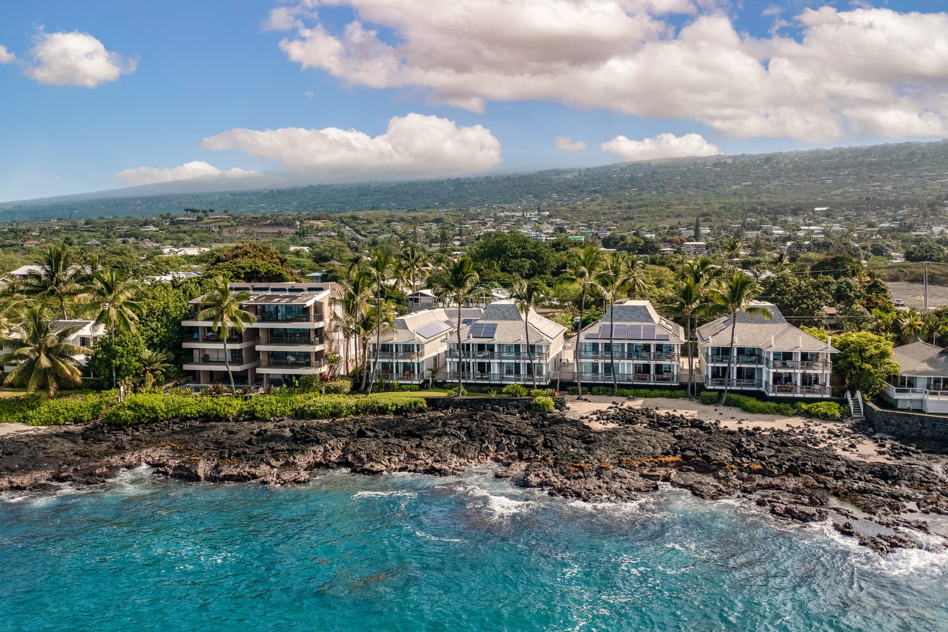 Kona Seaside Yacht Villa - Image 28