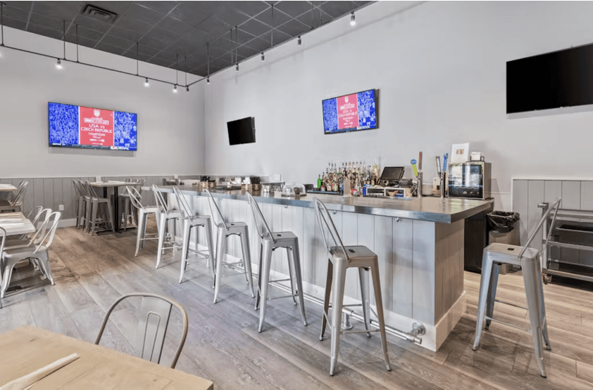 Hook’s Villa - Image 39