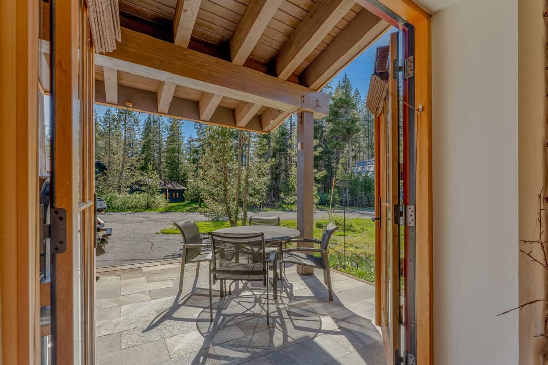 Soda Springs Ski & Lake Retreat - Image 28