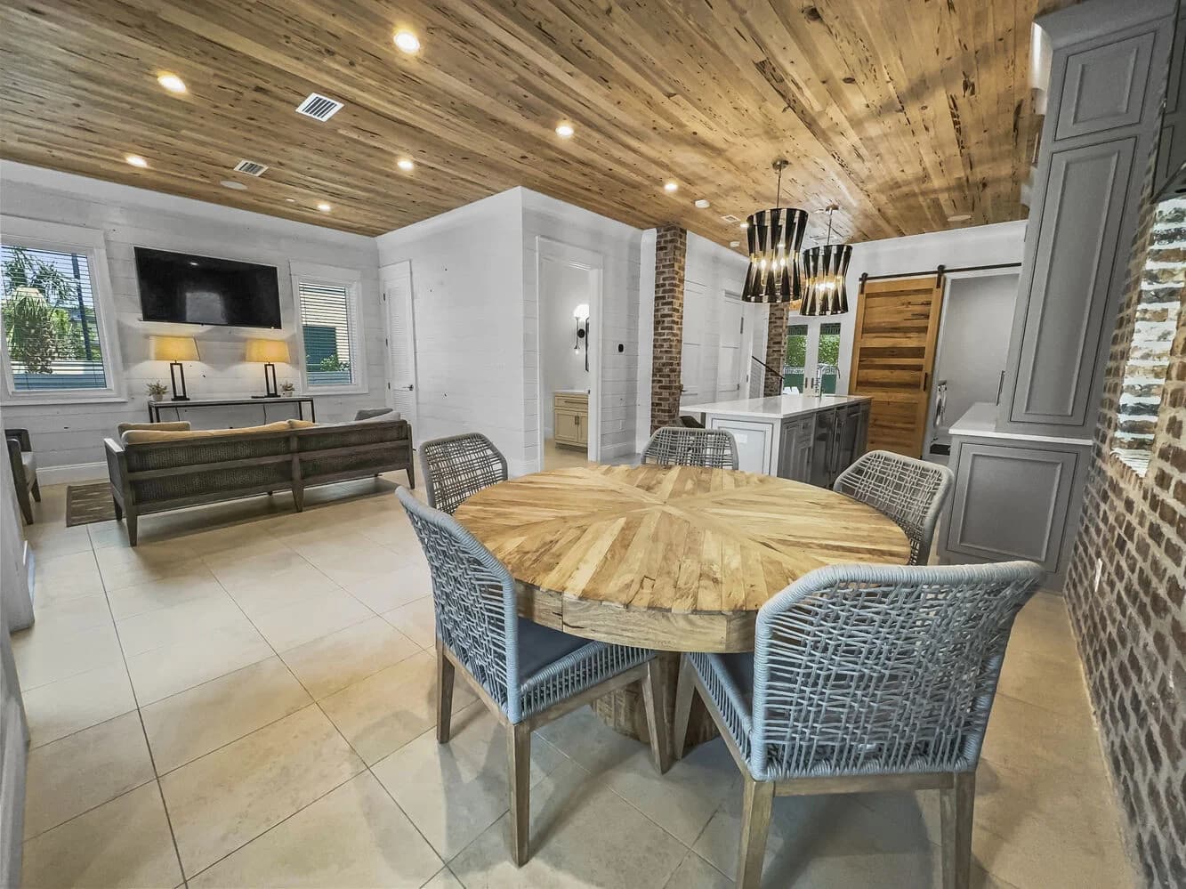 Summer Wind - Image 13