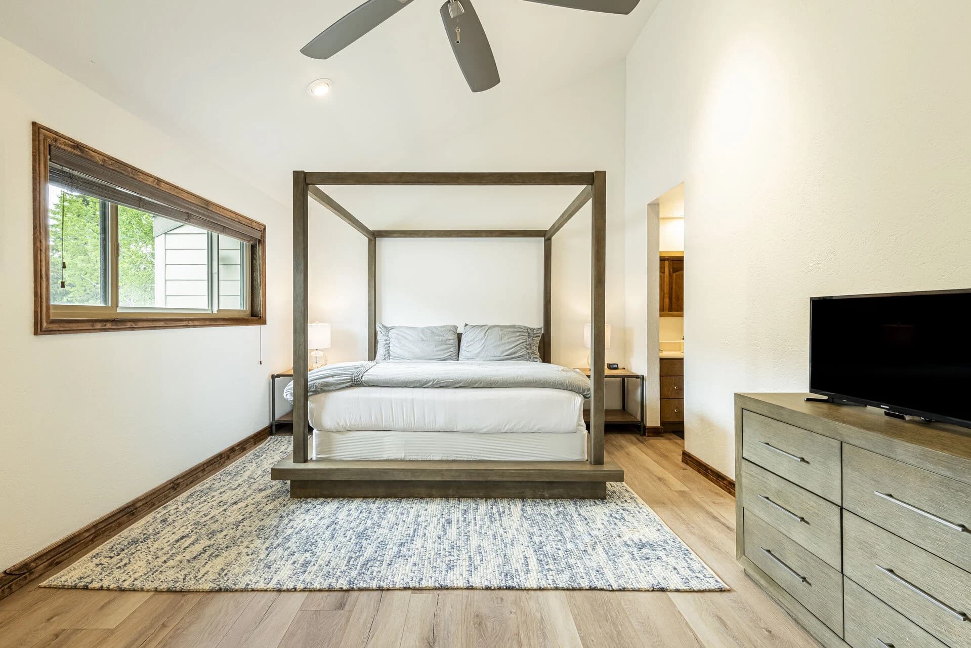 Fawngrove Woodland Escape - Image 22