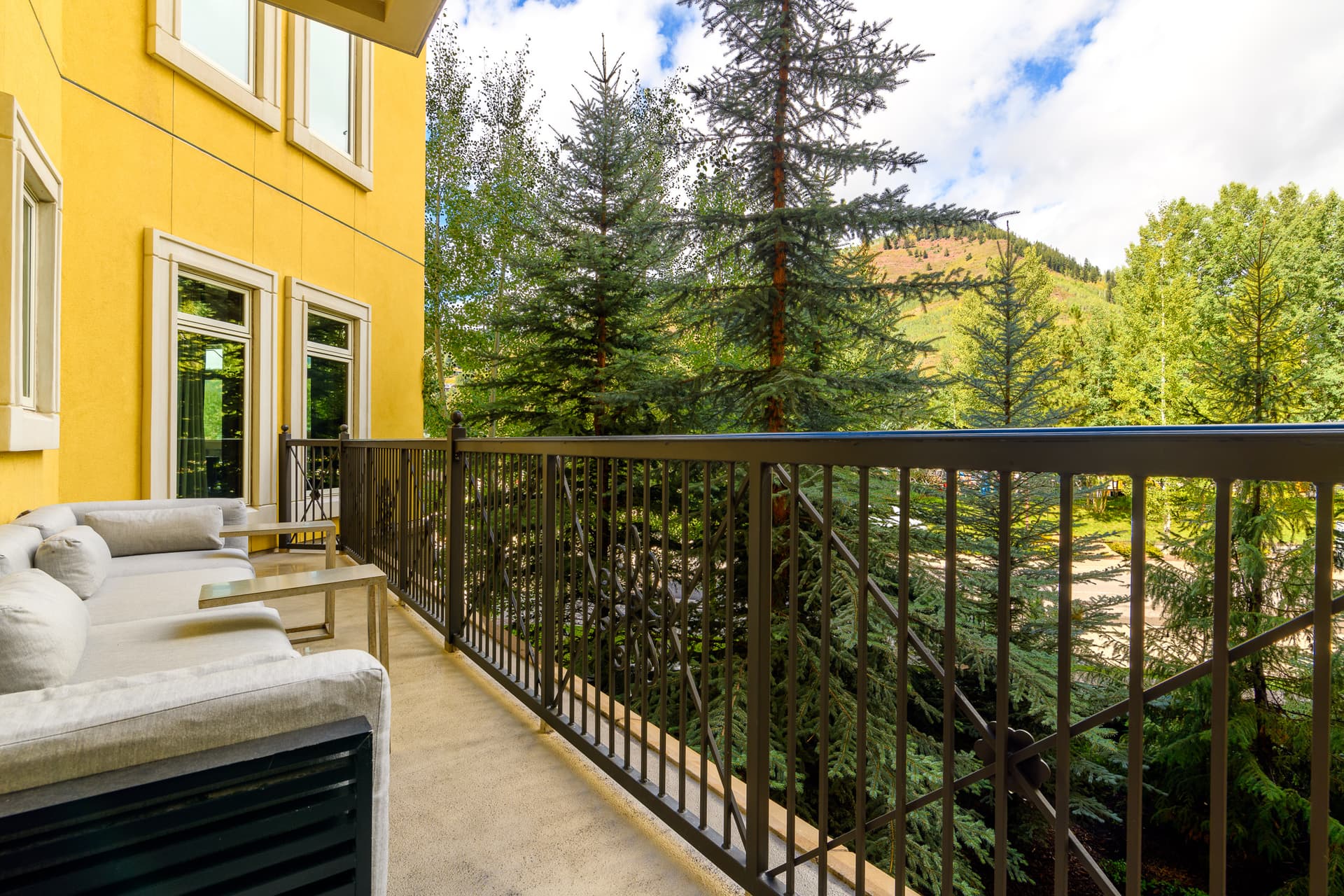 White Chutes at the Ritz-Carlton - Image 15