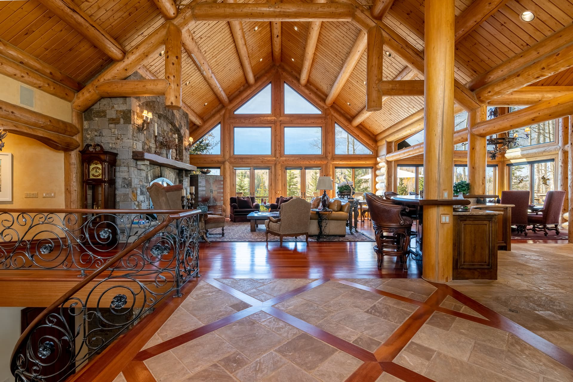 Log Out At Touchdown Retreat - Image 3