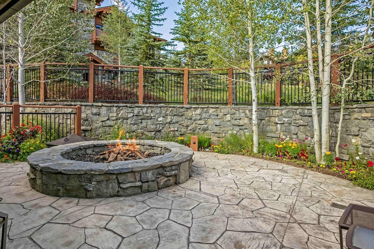 Snowflake Chateau At Hummingbird Lodge - Image 14