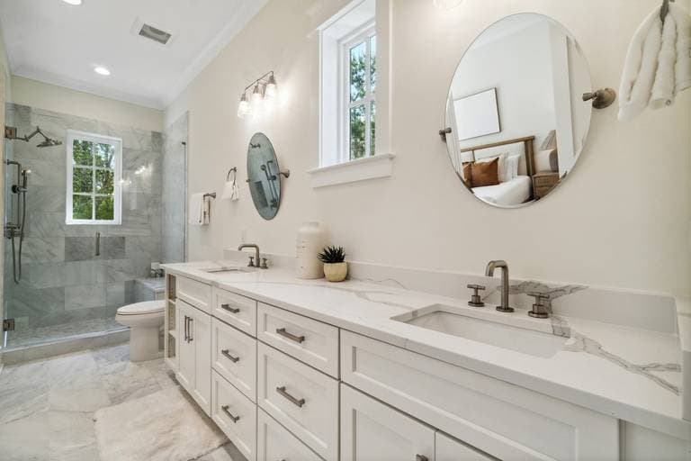 Harlie's House - Image 20