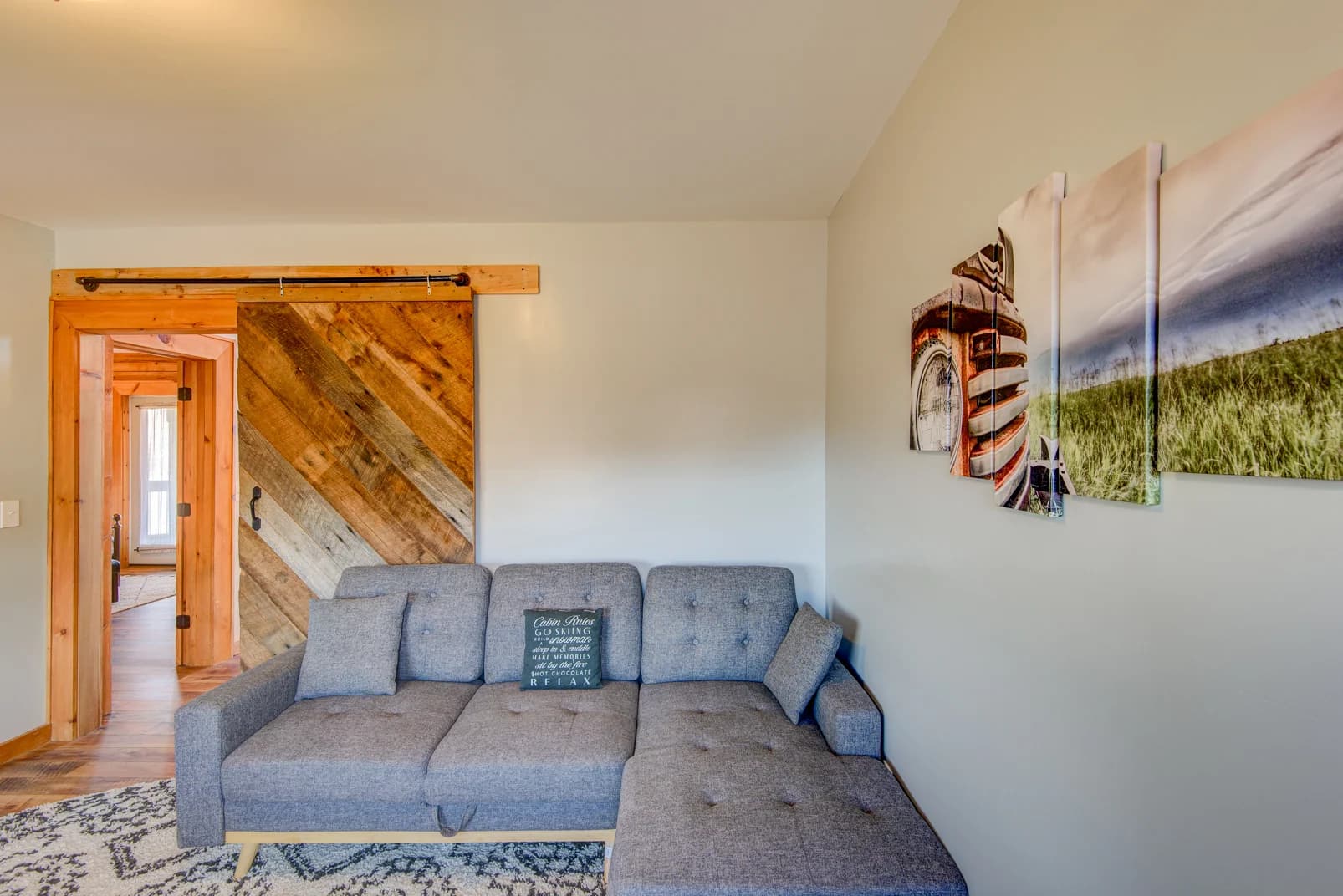 Mountain Range Retreat - Image 17