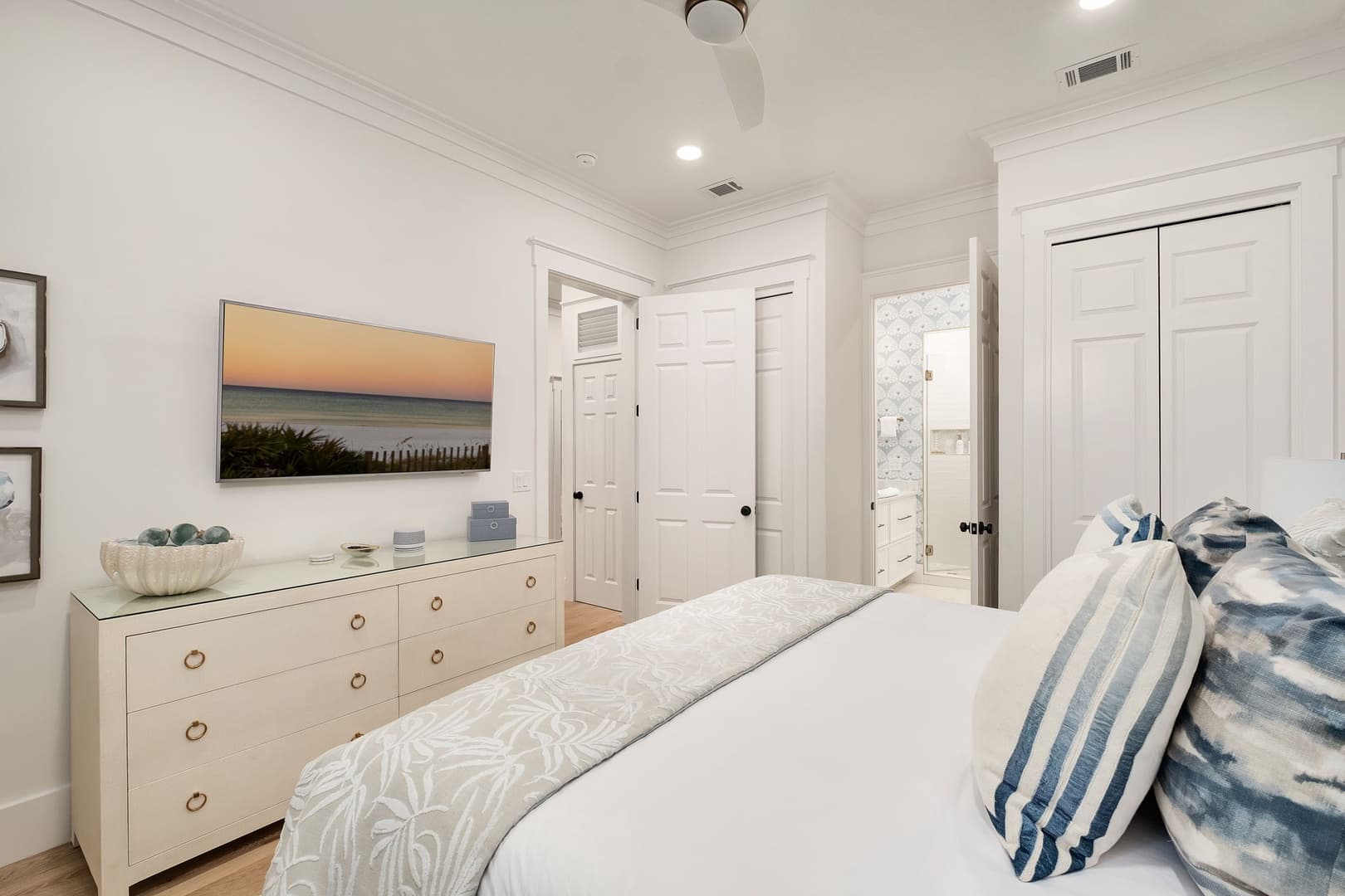 Blue Water Haven - Image 23