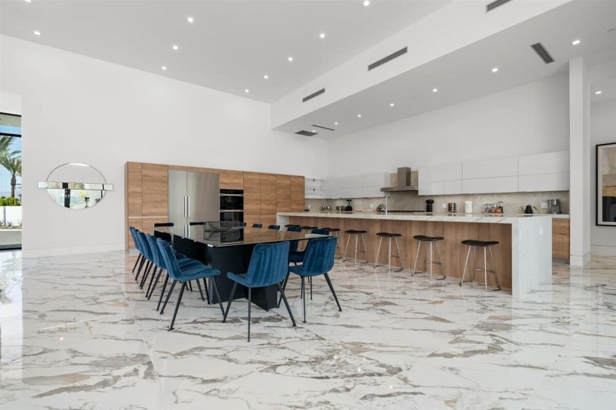 Bravo Villa #11 - Image 5