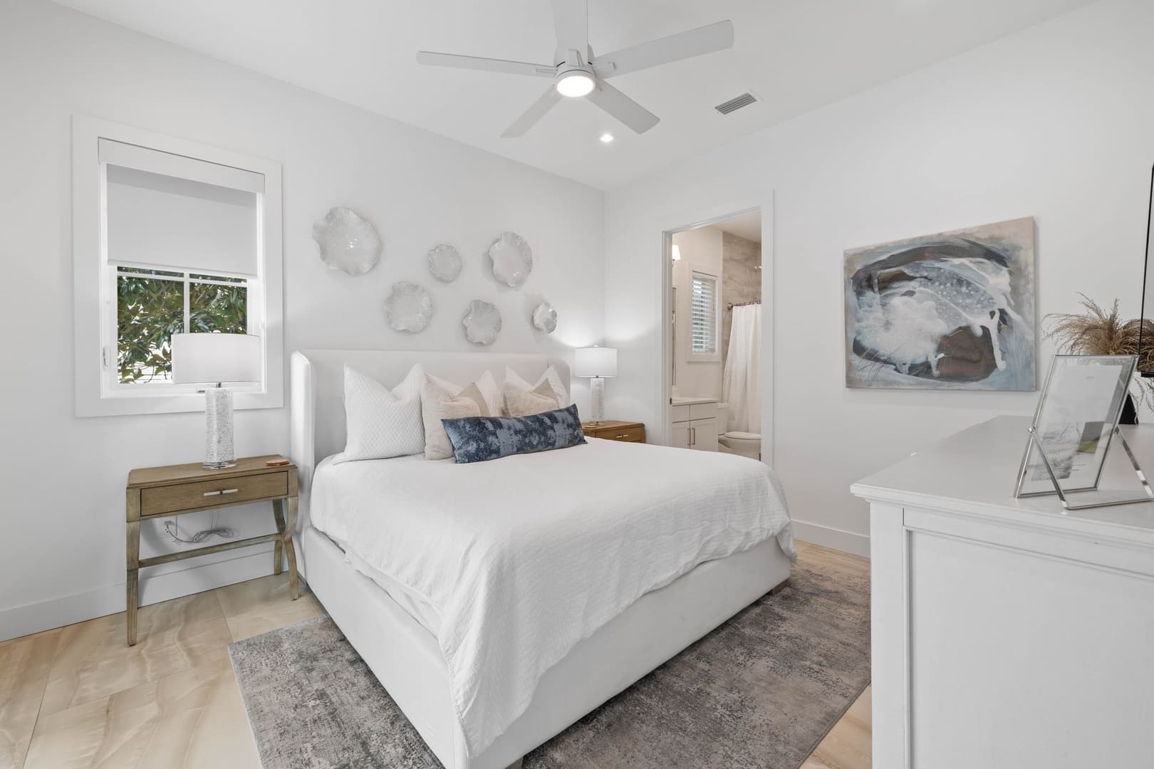 Eyes on Sunrise - Image 30