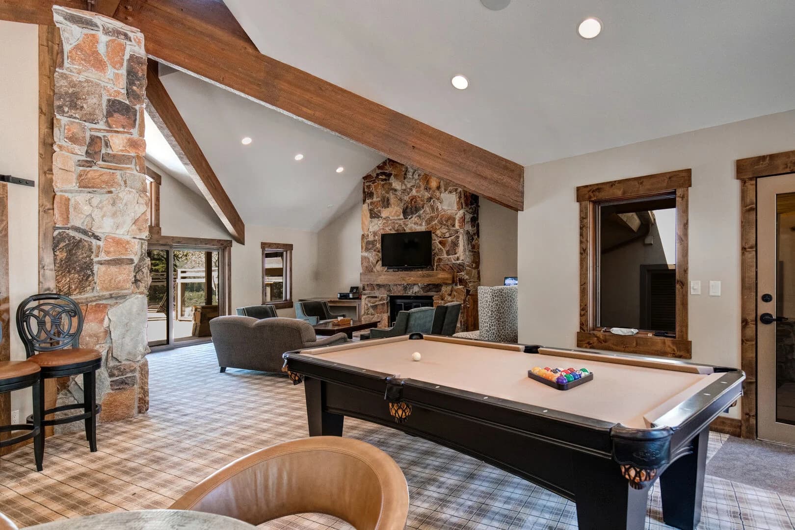 Ontario Lodge - Image 45