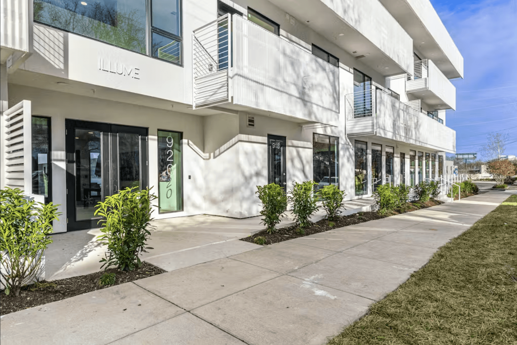 Blue Illume Home - Image 33