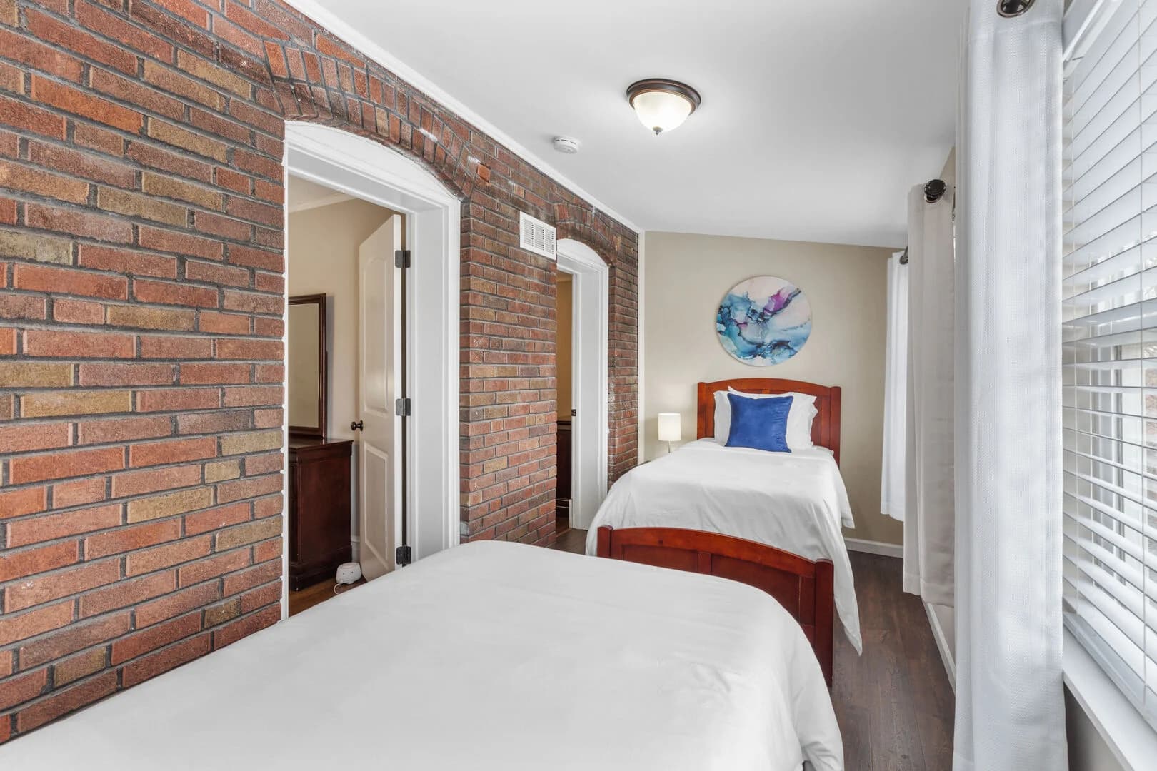 Kingshighway Manor - Image 20