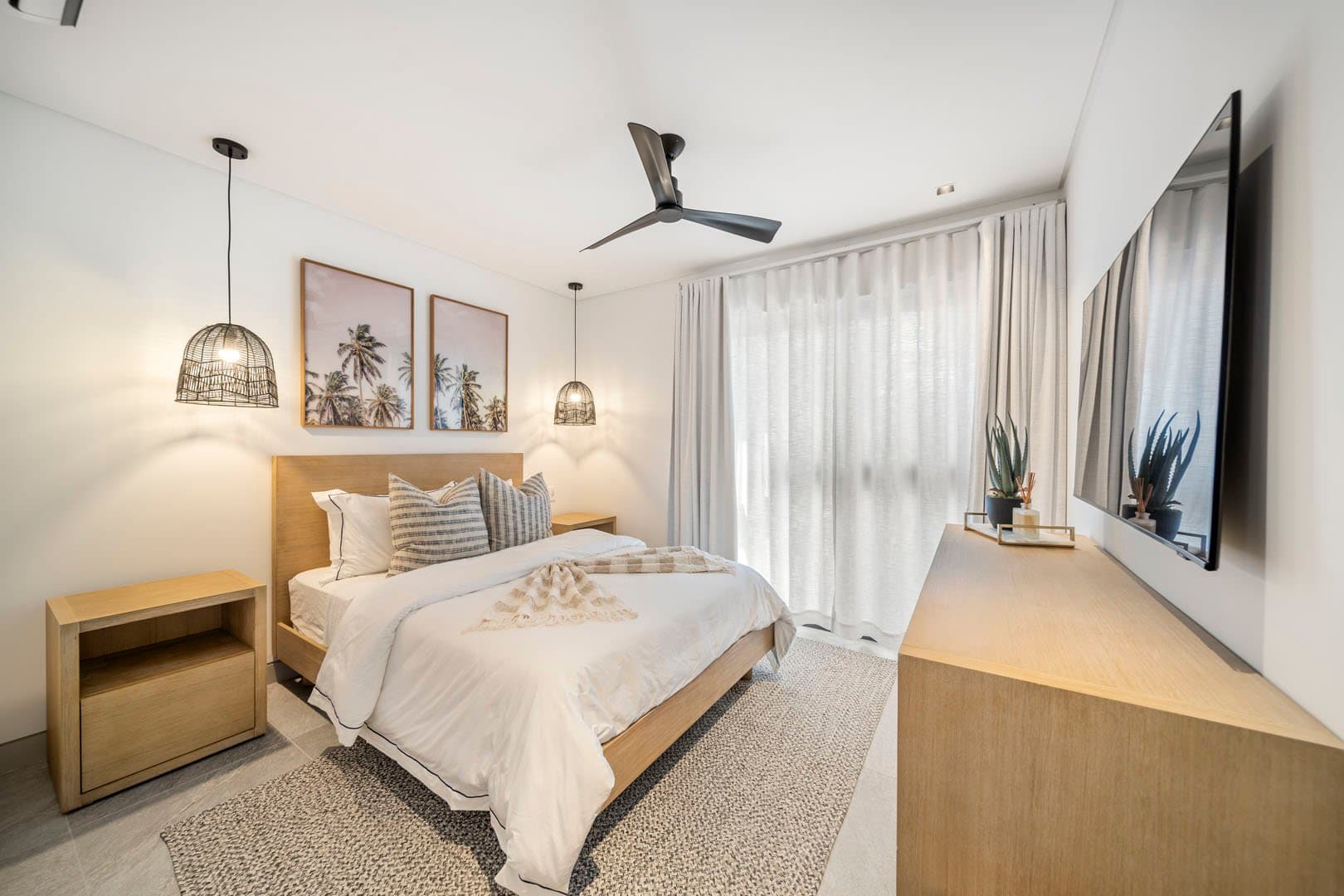 Allure #301 - Image 4