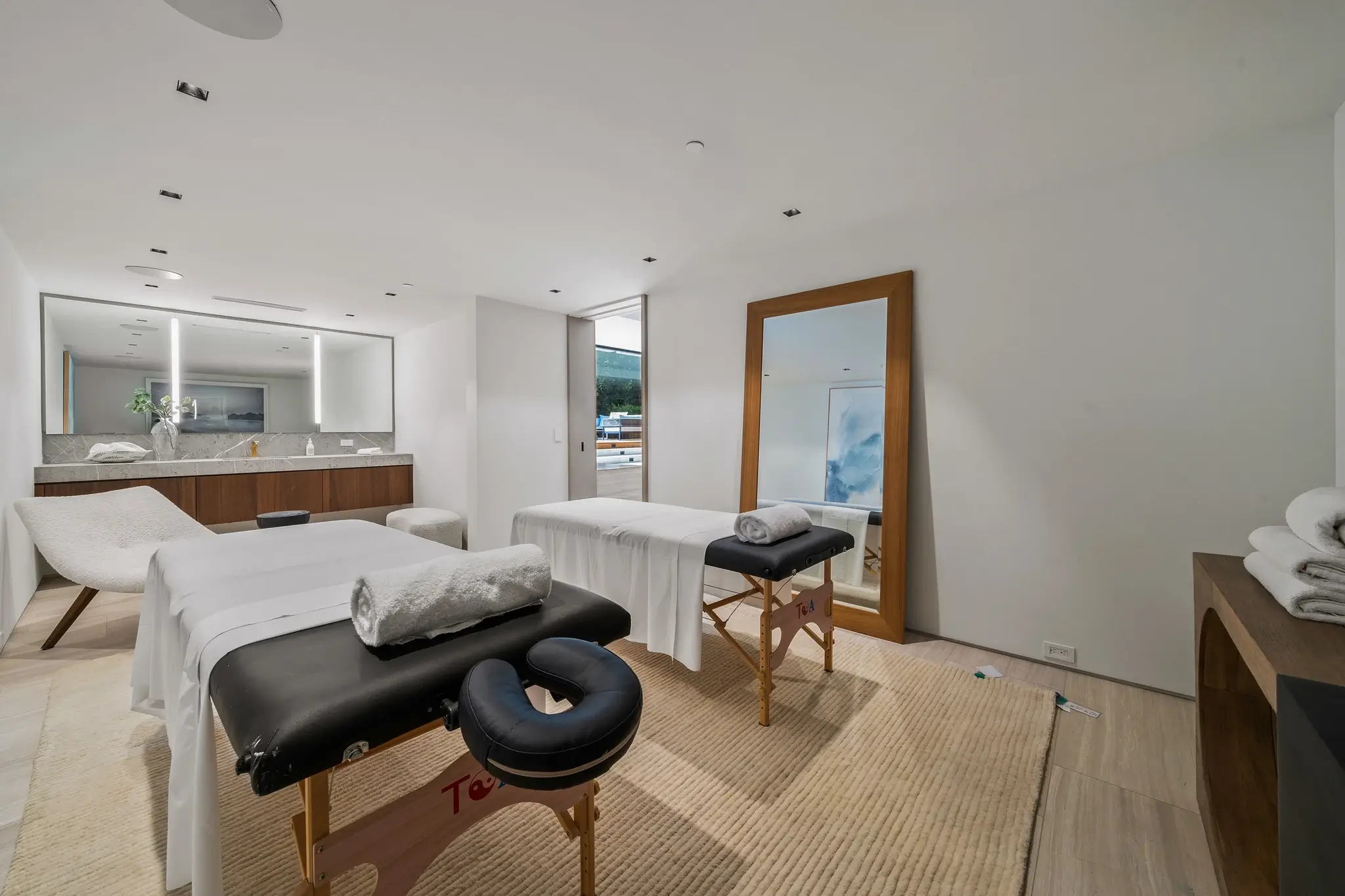 Forza Modern - Image 35