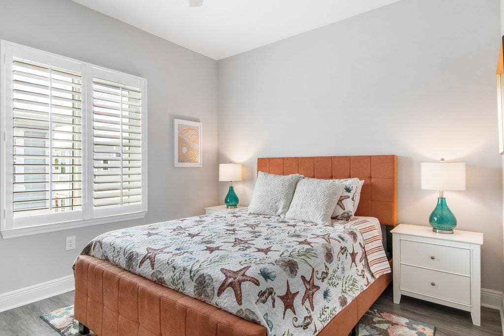 Tides Beach House - Image 18