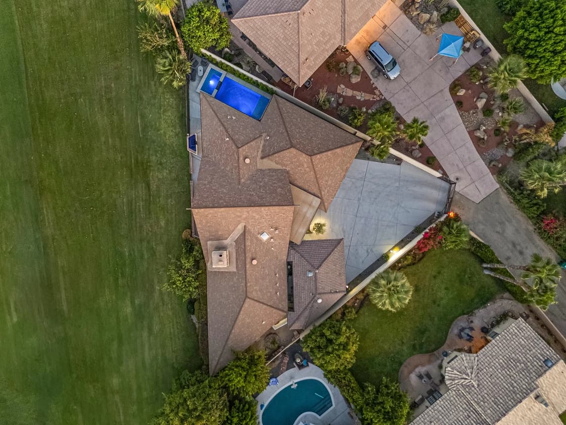 Edgy House - Image 32