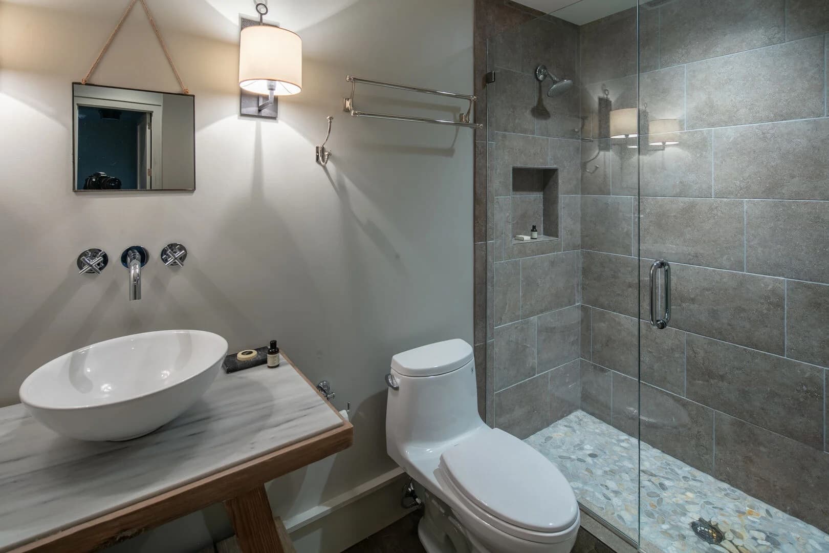 Outside Inn Place - Image 35