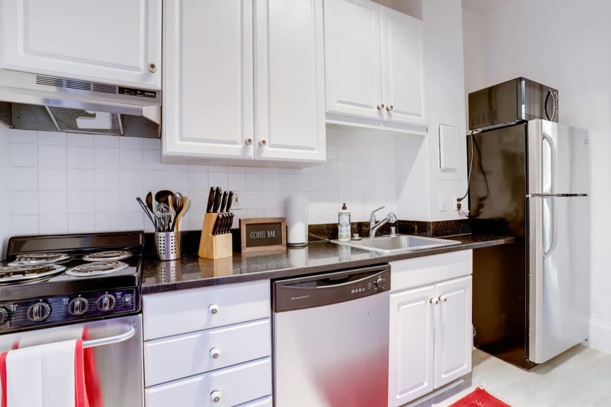 Victorian Residence - Image 3