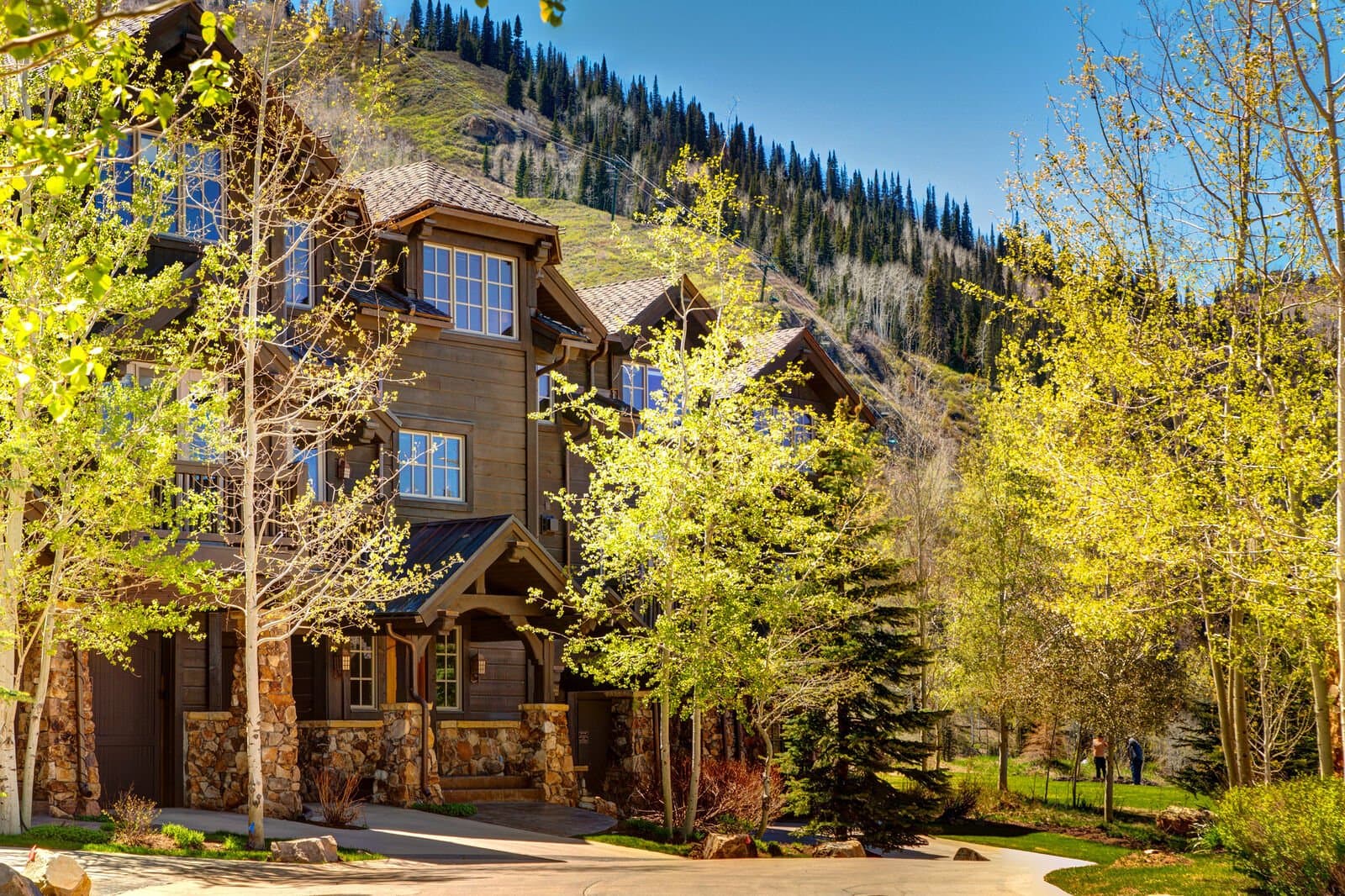 Star House - Image 34