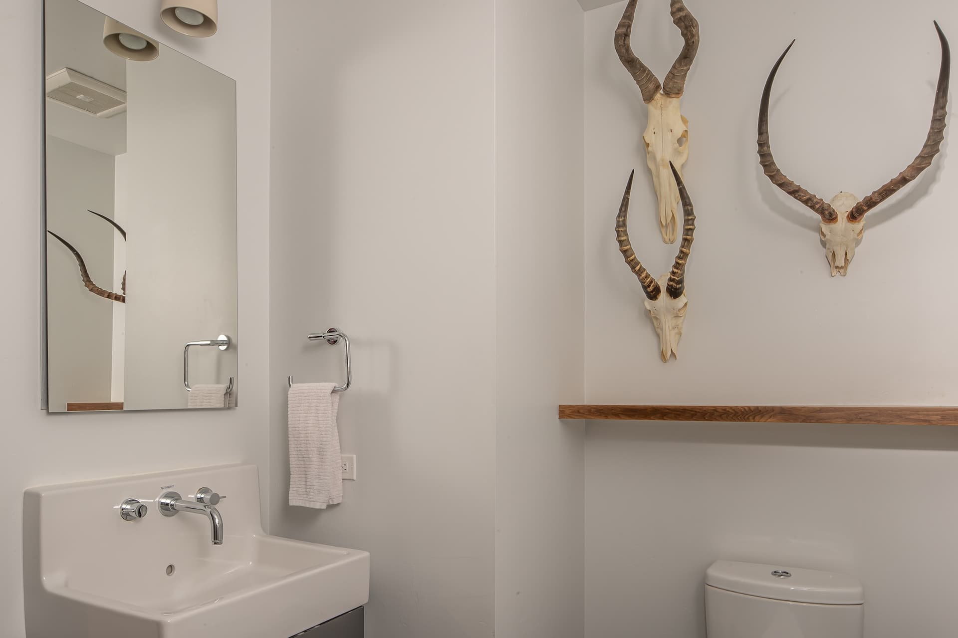 Lake Cabin #20 - Image 26