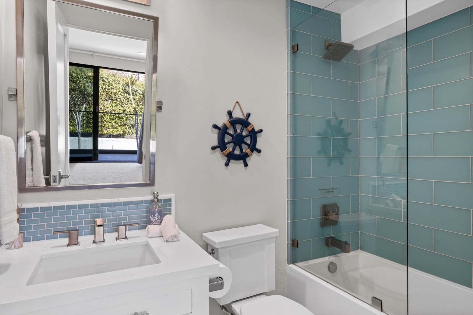 Bayside Retreat - Image 36